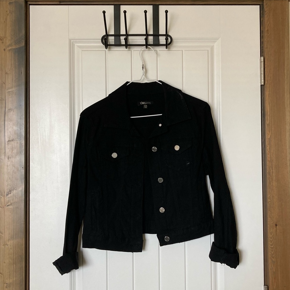 YMI Black cropped Stretch Jean Jacket, size M